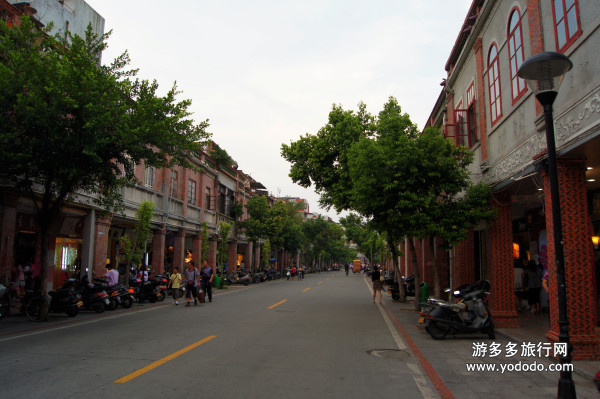 中山路的骑楼建筑 中山路的骑楼建筑