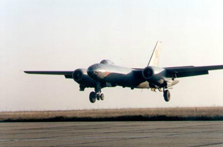 H-5 降落在巴库基地 H-5 降落在巴库基地
