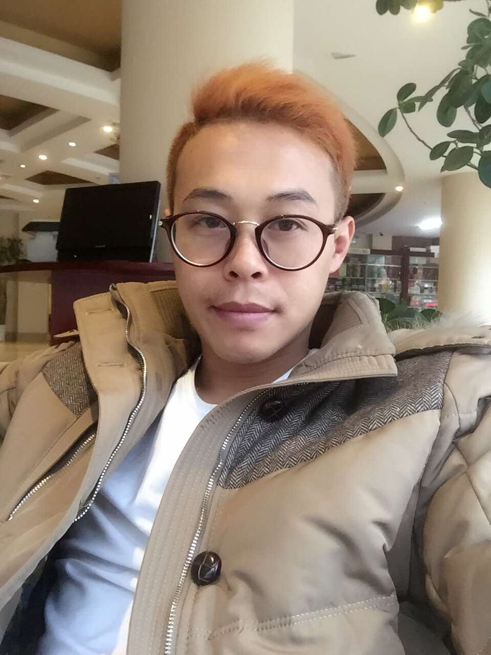 许仙(演员、製片人、演员统筹) 许仙(演员、製片人、演员统筹)