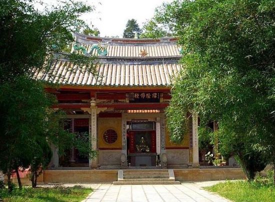 岩峰村(福建省泉州晋江市金井镇岩峰村) 岩峰村(福建省泉州晋江市金井镇岩峰村)