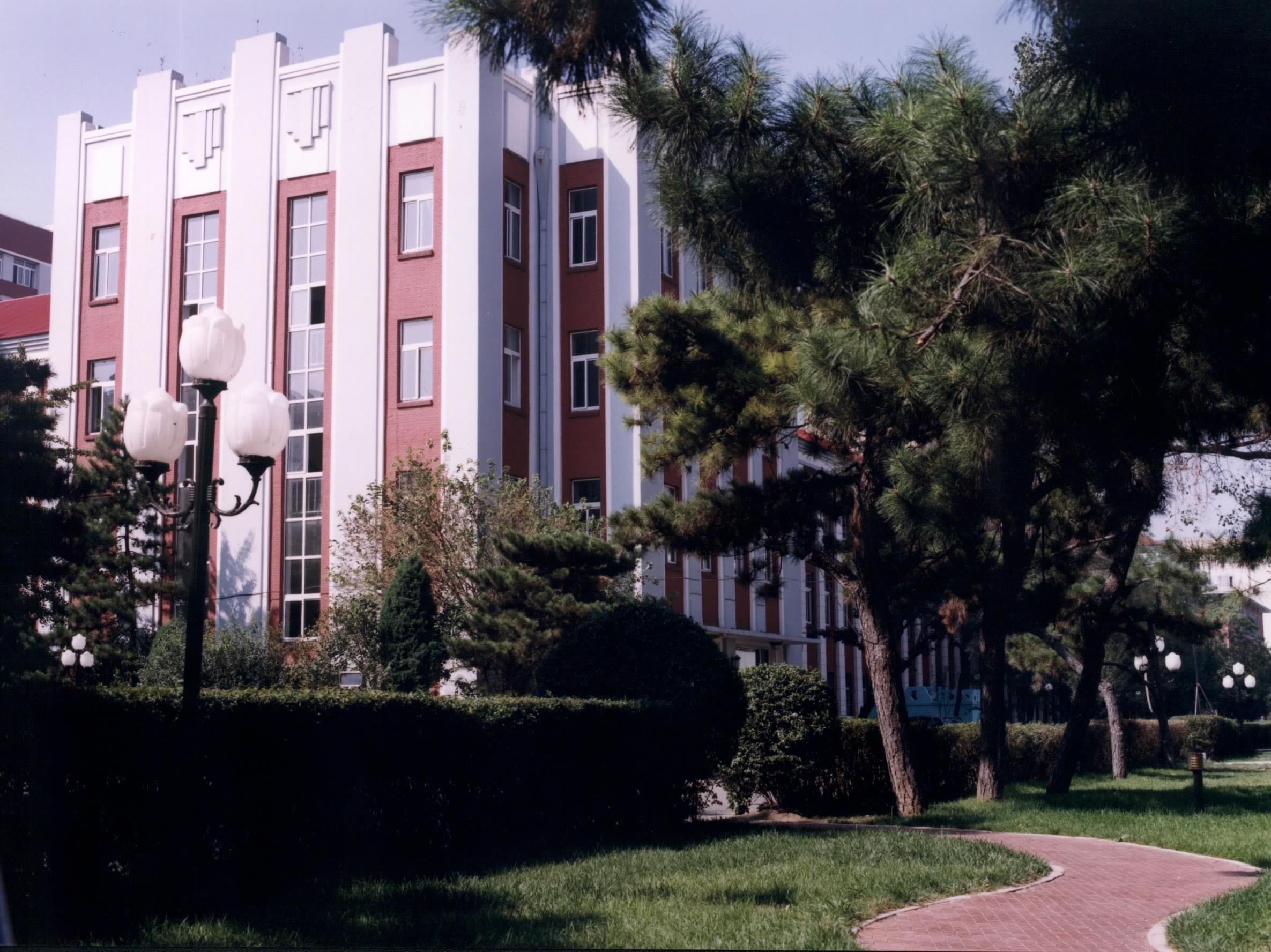 瀋阳药科大学配楼 瀋阳药科大学配楼