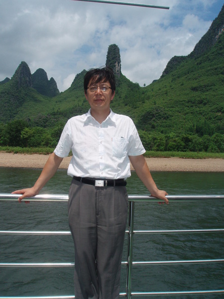 黄晏(中学高级教师) 黄晏(中学高级教师)