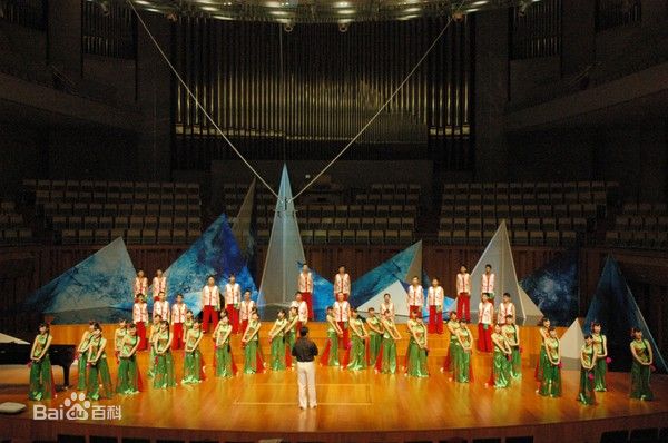 中北大学合唱团在国家大剧院演出 中北大学合唱团在国家大剧院演出