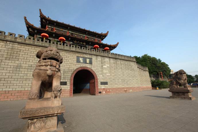 雒城门 雒城门