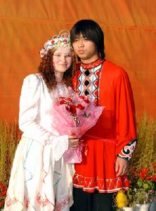 俄罗斯族婚俗 俄罗斯族婚俗