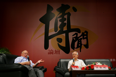 在中国政法大学,对话着名法学家江平 在中国政法大学,对话着名法学家江平