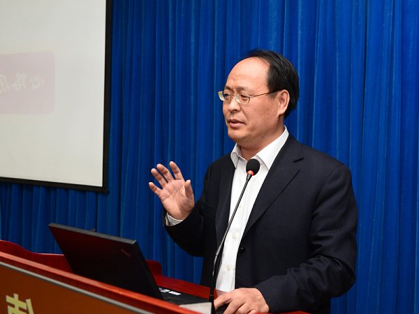 臧日宏 臧日宏