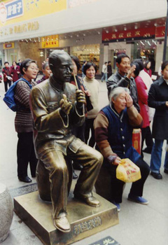 江汉路步行街 江汉路步行街
