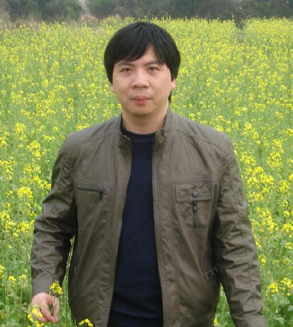 邱国新 邱国新
