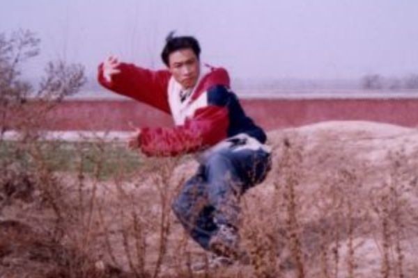 李体育拳照 李体育拳照