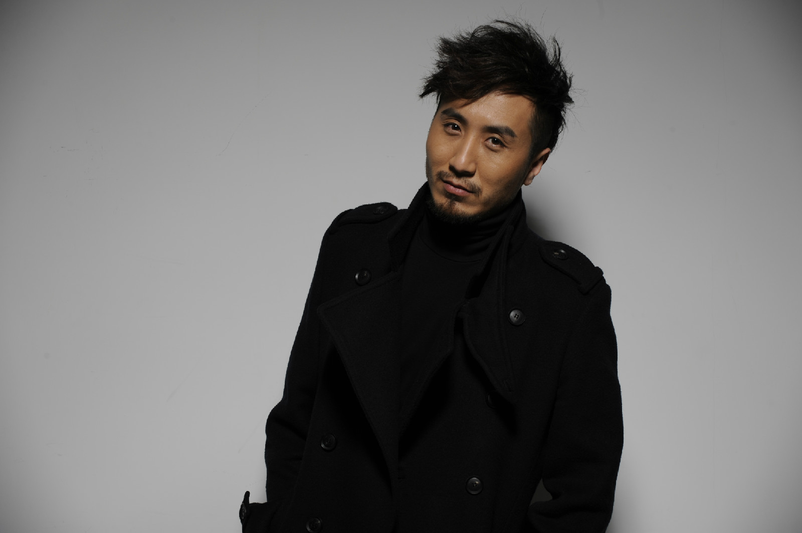 王翀(中国内地男演员) 王翀(中国内地男演员)