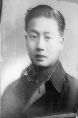 岑范导演年轻时存影 岑范导演年轻时存影