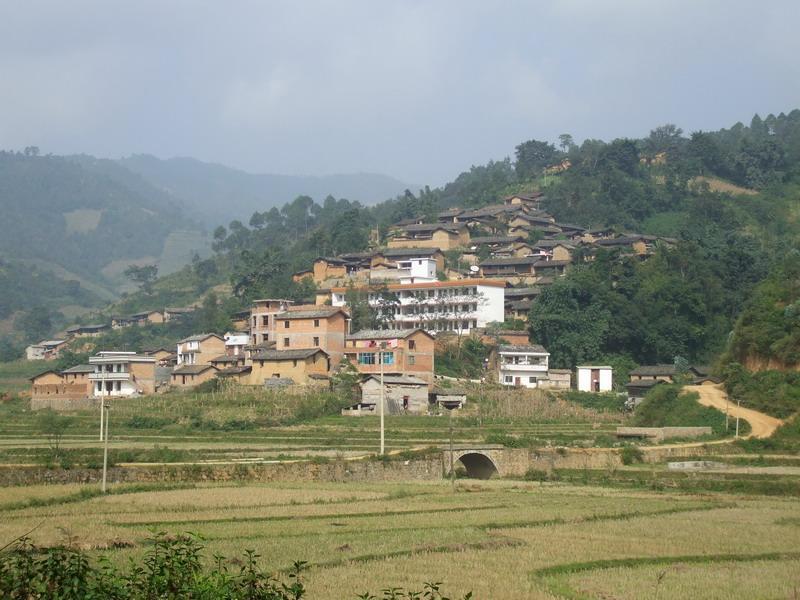 革勒村(云南省丘北县官寨乡下辖村) 革勒村(云南省丘北县官寨乡下辖村)
