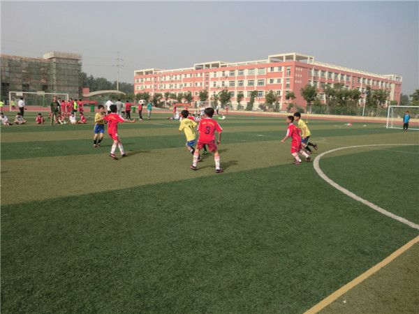 吴寨村国小足球场 吴寨村国小足球场