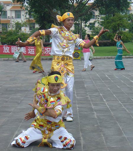 孔雀舞 孔雀舞