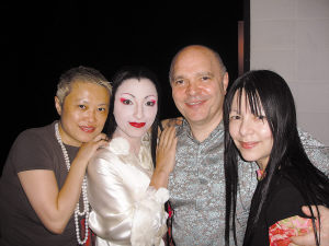 韩枫和《蝴蝶夫人》主角巧巧桑等 韩枫和《蝴蝶夫人》主角巧巧桑等