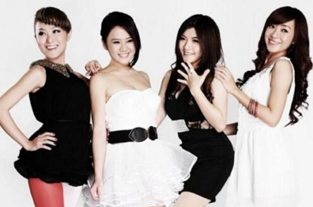 M-Girls M-Girls