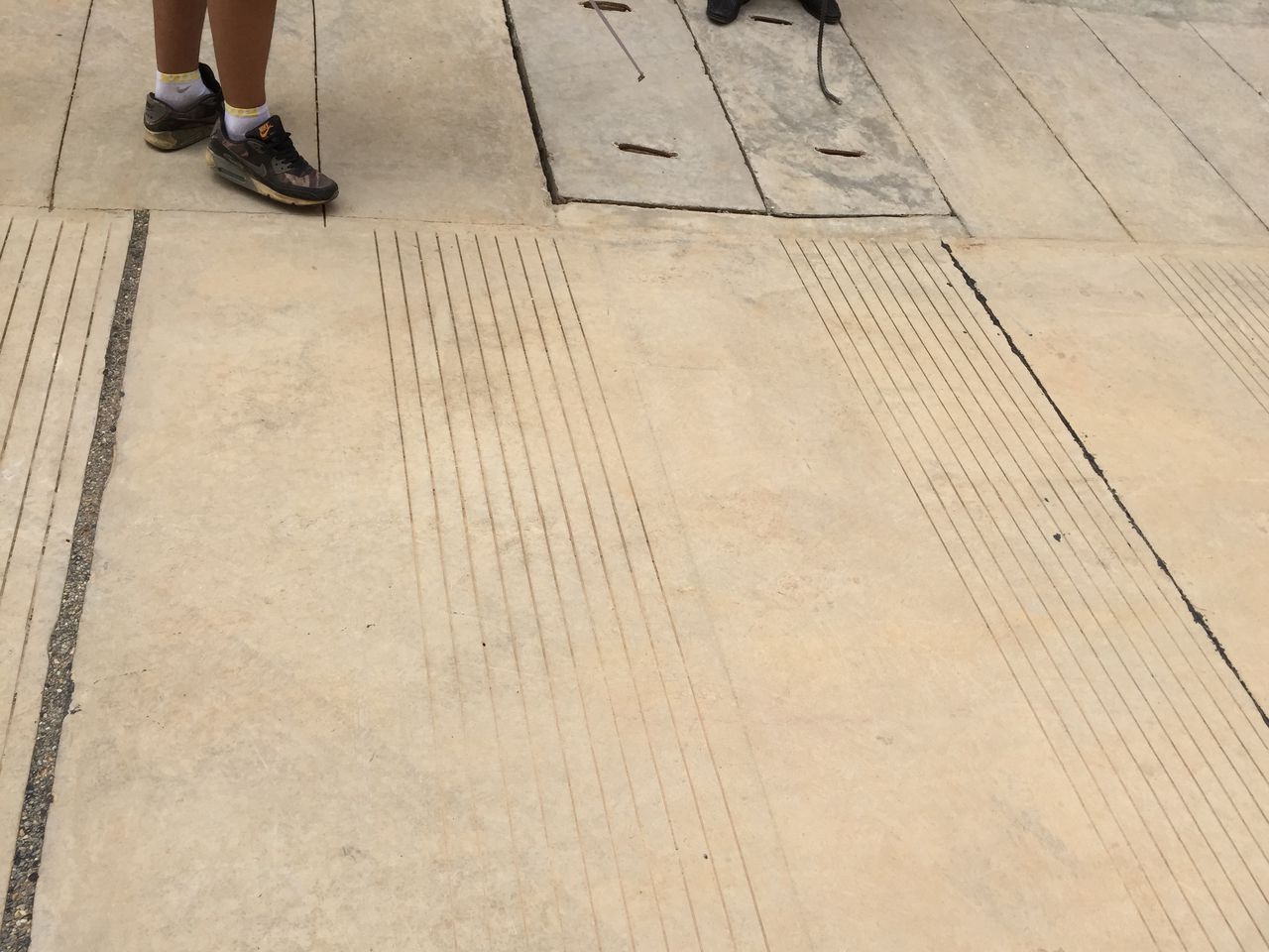 混凝土路面缩缝 混凝土路面缩缝