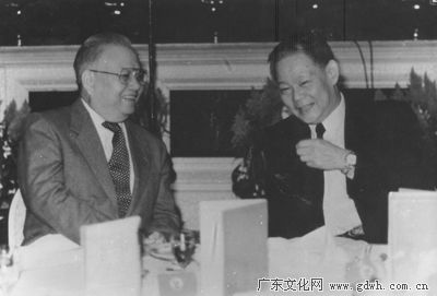1989年,广东省长叶选平接待凯山·丰威汉 1989年,广东省长叶选平接待凯山·丰威汉