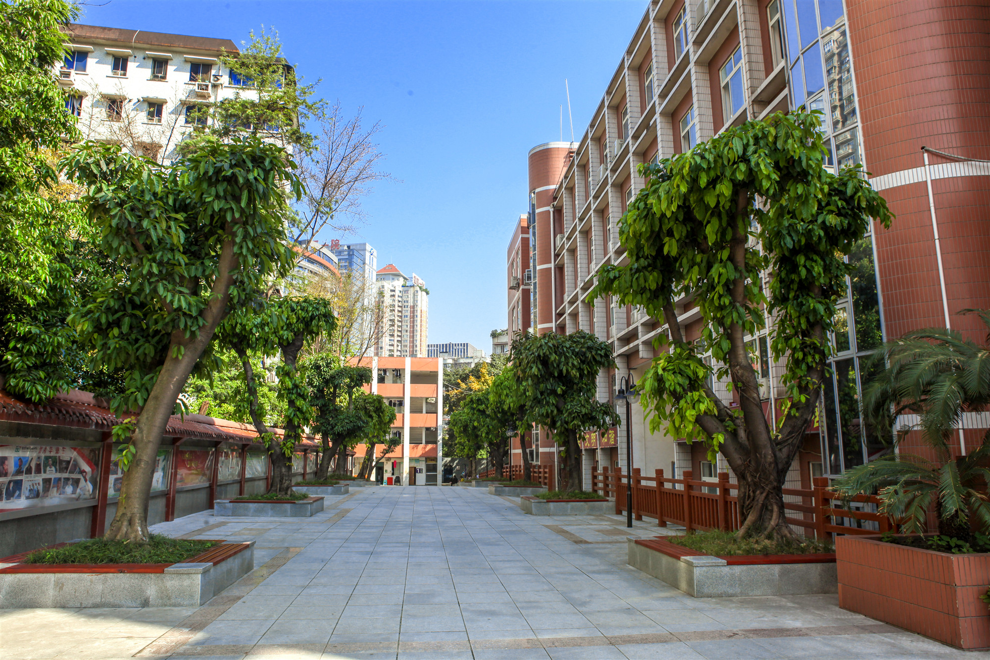 重庆市田家炳中学 重庆市田家炳中学