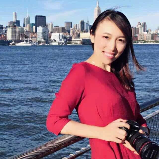 张姗姗(中央电视台《军事纪实》栏目主编) 张姗姗(中央电视台《军事纪实》栏目主编)