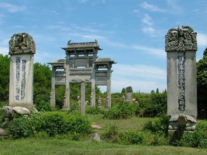 三朝帝师--朱轼古墓 三朝帝师--朱轼古墓