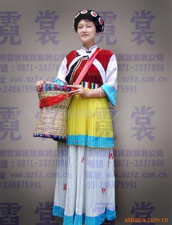 纳西族服饰 纳西族服饰