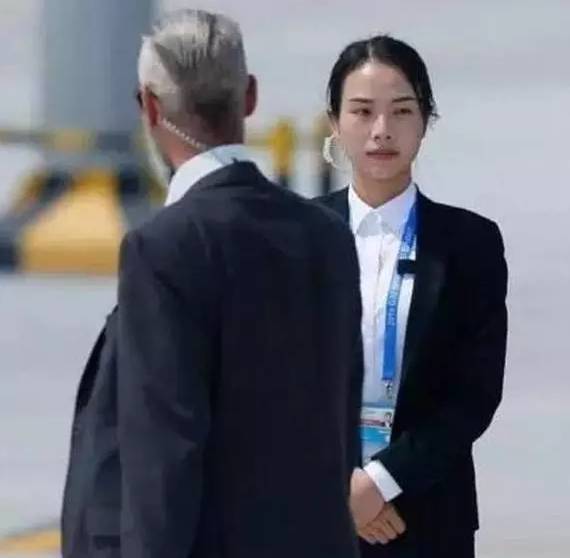 舒心(贵州籍军人、G20杭州峰会女保镖) 舒心(贵州籍军人、G20杭州峰会女保镖)