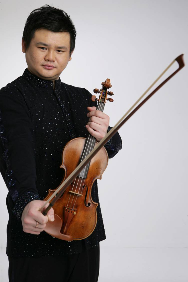 男高音丁毅与海莉美妙的和谐全球巡迴演唱会 男高音丁毅与海莉美妙的和谐全球巡迴演唱会