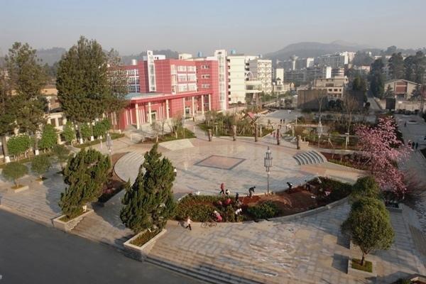 昆明市旅游职业学校 昆明市旅游职业学校