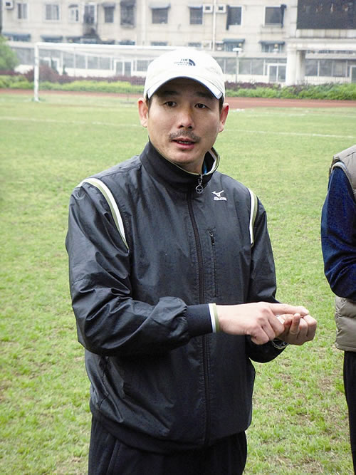 李晓(足球教练) 李晓(足球教练)