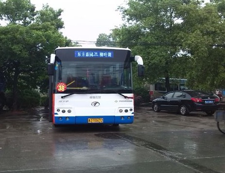 排云阁上的车 排云阁上的车