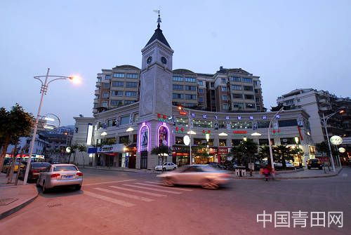 胜华广场一角 胜华广场一角