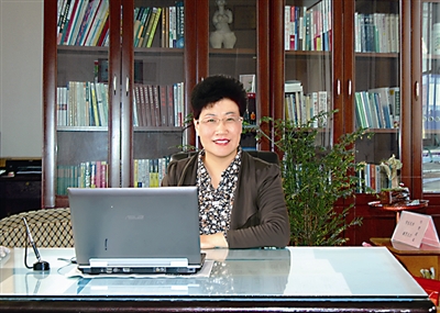 校长原红 校长原红