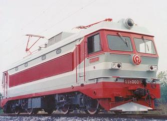 韶山系列电力机车(韶山电力机车) 韶山系列电力机车(韶山电力机车)