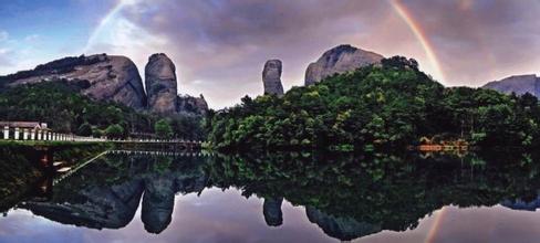 双峰迎宾 双峰迎宾