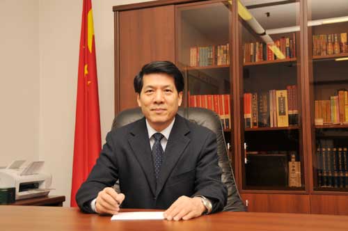 李辉(中国驻俄罗斯联邦特命全权大使) 李辉(中国驻俄罗斯联邦特命全权大使)