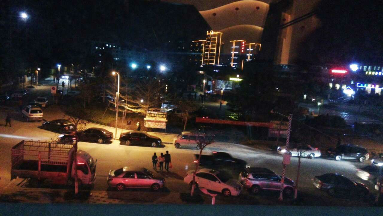镇政府广场夜景 镇政府广场夜景