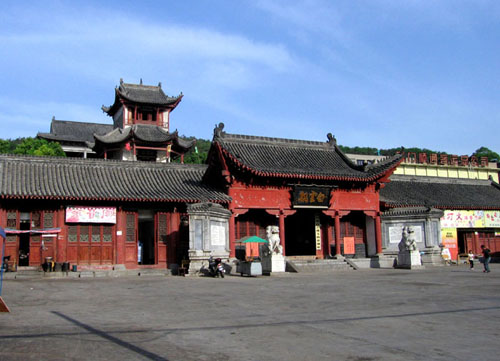 荆门