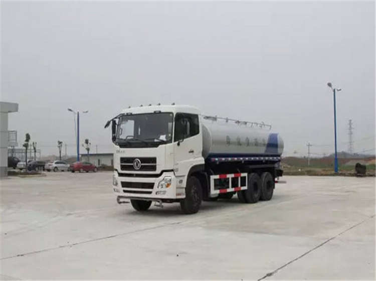东风天龙后双桥7.2米洒水车 东风天龙后双桥7.2米洒水车