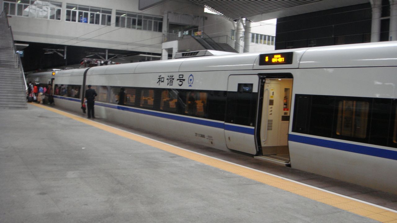 福州站,南昌铁路局CRH1A动车组 福州站,南昌铁路局CRH1A动车组