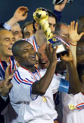 2001联合会杯冠军法国队 2001联合会杯冠军法国队
