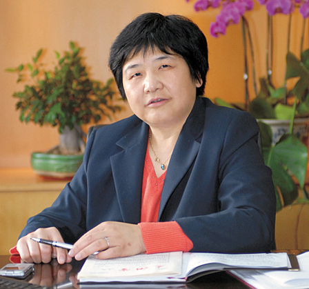 公司董事长-詹灵芝 公司董事长-詹灵芝