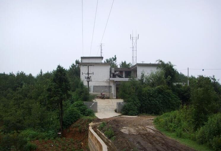 大龙树村(云南省玉溪华宁县通红甸乡大龙树村民委员会) 大龙树村(云南省玉溪华宁县通红甸乡大龙树村民委员会)