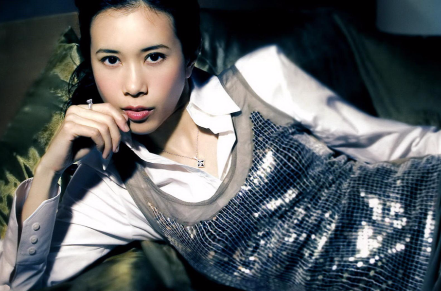 倾国倾城(莫文蔚演唱歌曲) 倾国倾城(莫文蔚演唱歌曲)