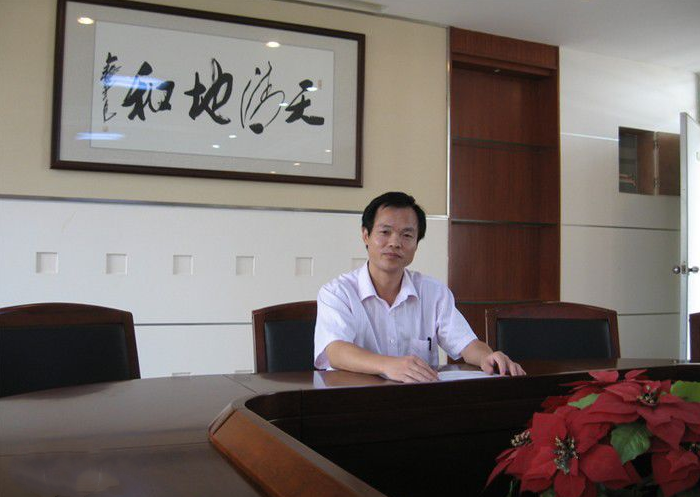 田立新(广州市第二中学数学老师) 田立新(广州市第二中学数学老师)