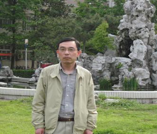 陈依军