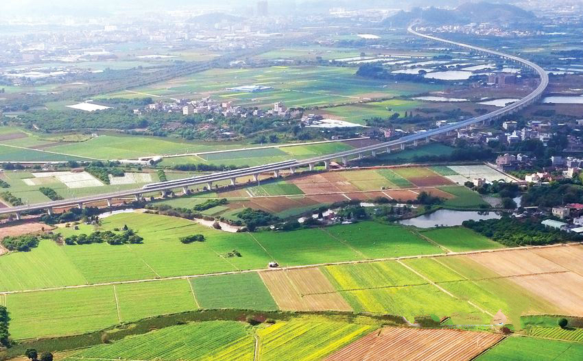 广惠城际铁路市郊景观 广惠城际铁路市郊景观