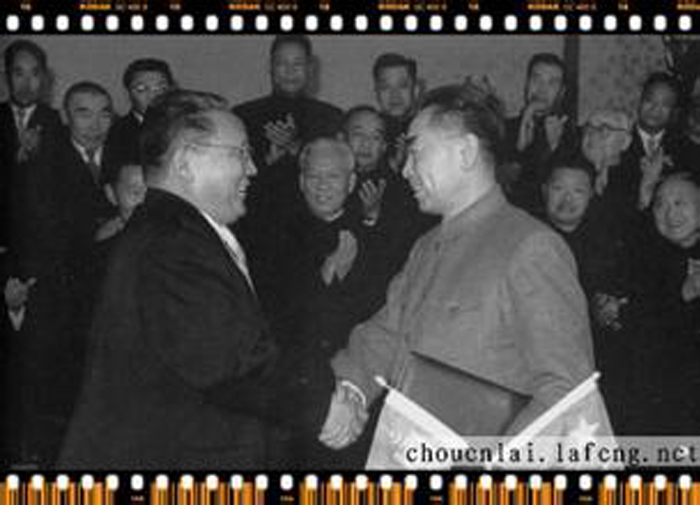 双方握手 双方握手
