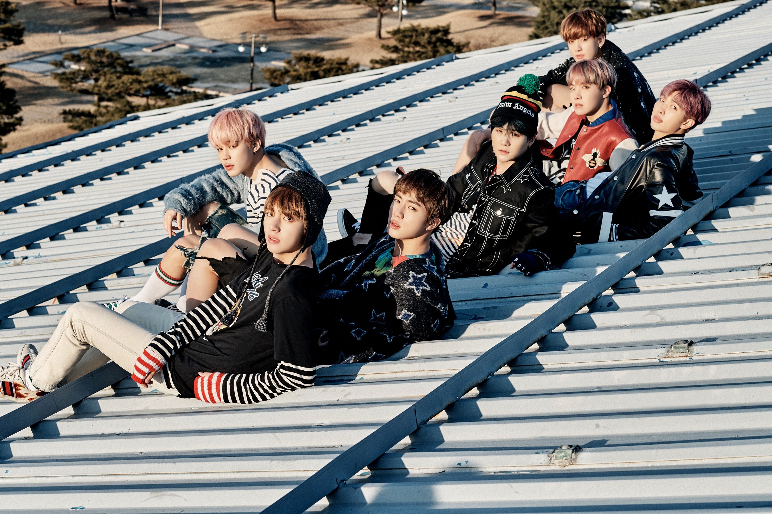 Wings外传:You Never Walk Alone Wings外传:You Never Walk Alone